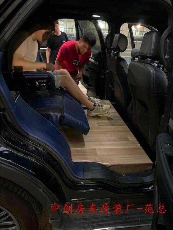 国产探险者改装坐椅视频,座椅焕新体验之旅