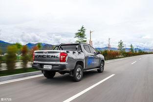 胖子开国产皮卡车视频,胖子带你领略独特驾驶体验