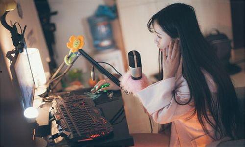 国产熟女自己视频直播,揭秘视频直播背后的故事