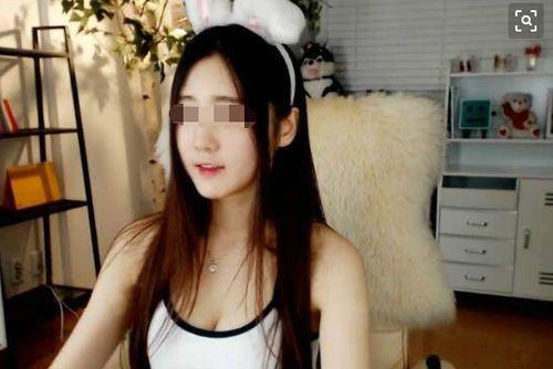 国产熟女自己视频直播,揭秘视频直播背后的故事