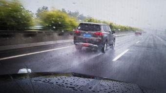 进藏国产车沙雕视频,沙雕视频里的欢乐与挑战